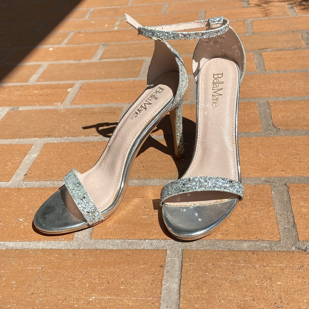 Feminine Party vibes 4” Sling back glitter Stiletto heels by Bella Marie Size 8